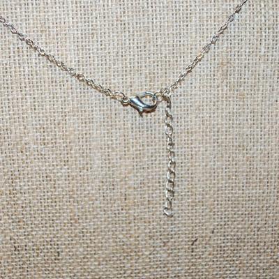 Marked .925 White Heart Shaped Cheeks PIG PENDANT (¾" x ¾") on a Silver Tone Necklace ADJUSTABLE Chain 16"-18" l