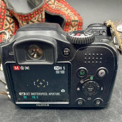 Fuji Film S5700 Digital Camera