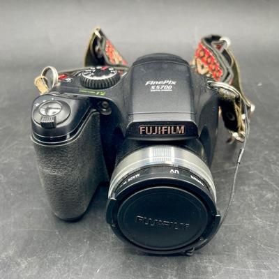 Fuji Film S5700 Digital Camera