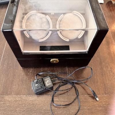 Chiyoda twin watch winder