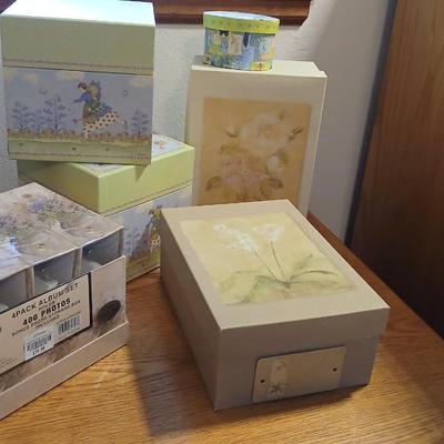 Heavy duty gift / storage boxes with brand new 4 pack Albums