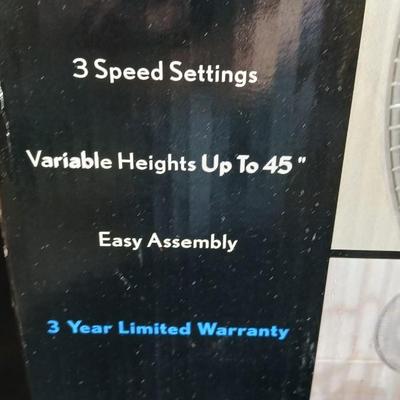 Holmes Oscillating 12" stand fan - with 3 speed settings