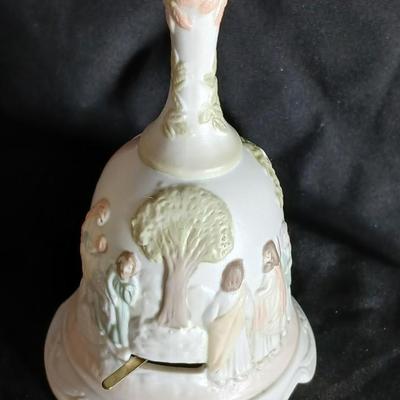 The Christopher collection LEFTON music box bell with nativity RR Marked musical Snow globe and a picture frame