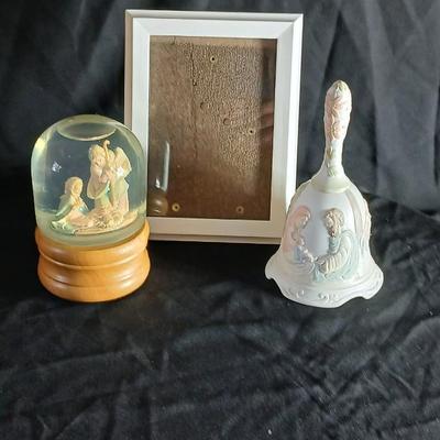 The Christopher collection LEFTON music box bell with nativity RR Marked musical Snow globe and a picture frame