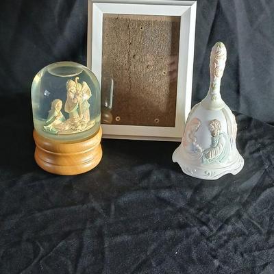 The Christopher collection LEFTON music box bell with nativity RR Marked musical Snow globe and a picture frame
