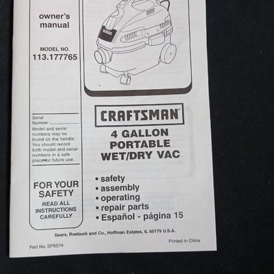 Lightly used Craftsman 4 gallon portable wet/dry Vac with attachments