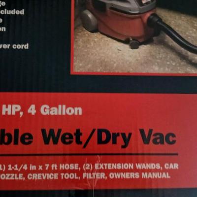 Lightly used Craftsman 4 gallon portable wet/dry Vac with attachments