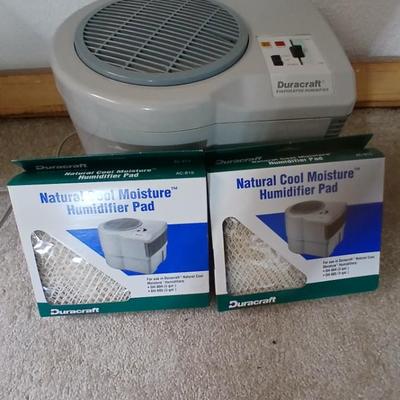 Duracraft Corp. Evaporative Humidifier with two new filters