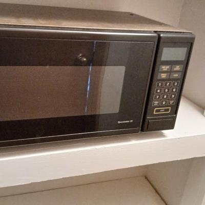 GE Microwave oven