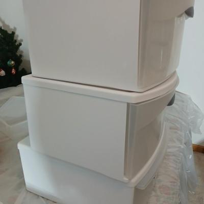 Three stackable single storage totes with drawers