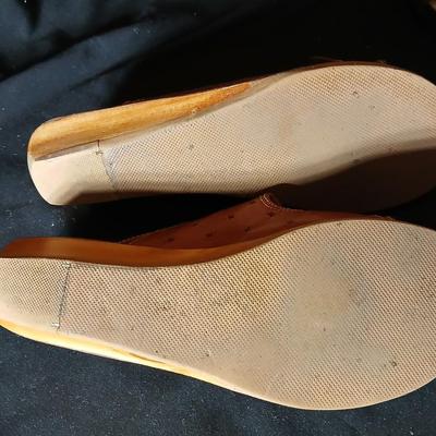 Three pair of women's leather sandals,