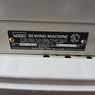 Wonderful condition Wards sewing machine with accessories and case