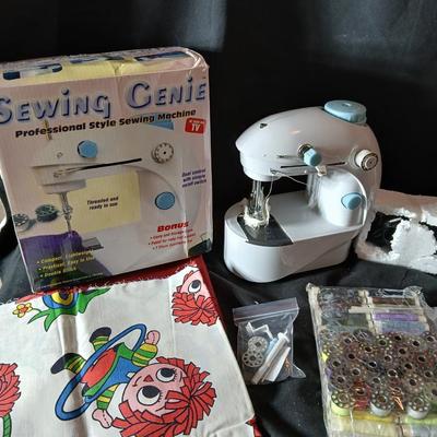 New Small sewing genie sewing machine with accessories
