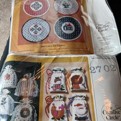 Sewing and crafting items with nice sewing box kit of thread