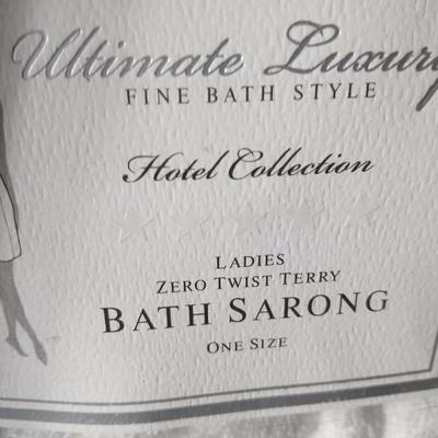 Ultimate Luxury Ladies zero twist Bath Sarong with Hair Towel and Nylon bath sponges