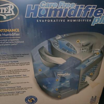 Hunter Carefree Humidifier Evaporative Humidifier Plus 2.2 gallon