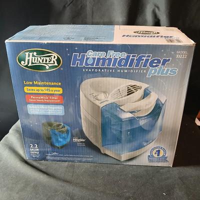 Hunter Carefree Humidifier Evaporative Humidifier Plus 2.2 gallon