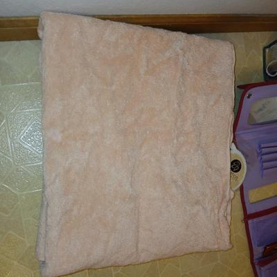 Ladies' spa day! Candles, makeup stoage bags, new shower liner, bath towel, and more
