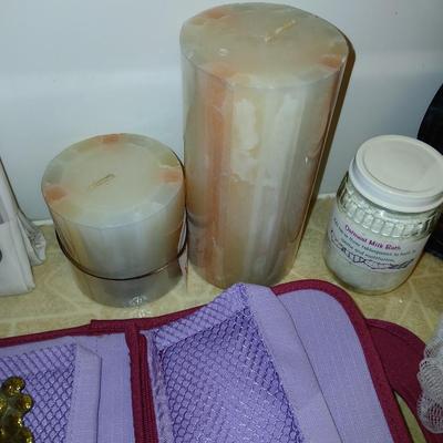 Ladies' spa day! Candles, makeup stoage bags, new shower liner, bath towel, and more