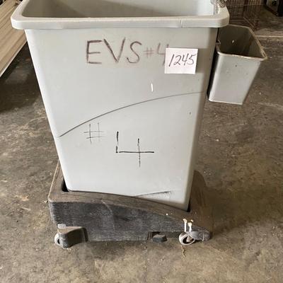 Rubbermaid Trash Can on Wheels