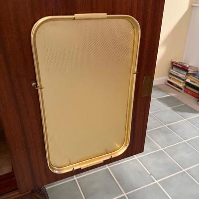 Queen Anne Style Drinks Cabinet (LR-RG)
