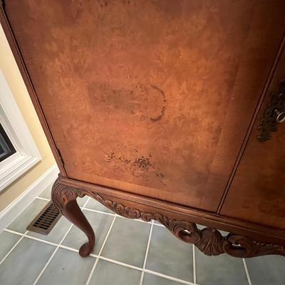 Queen Anne Style Drinks Cabinet (LR-RG)
