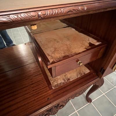 Queen Anne Style Drinks Cabinet (LR-RG)
