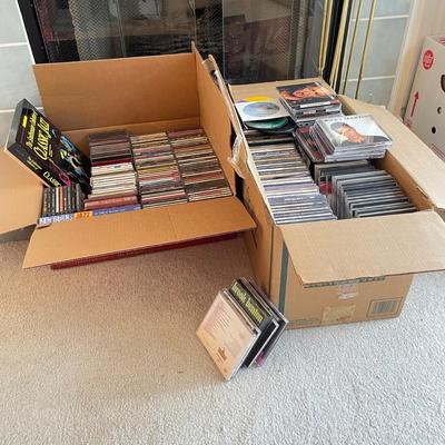 Hundreds of CDs (LR-MG)