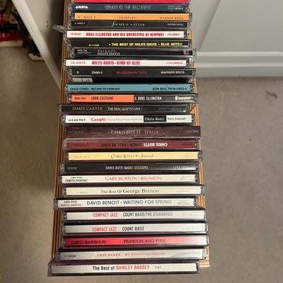 Hundreds of CDs (LR-MG)