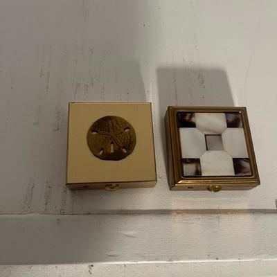 Vintage Pill Boxes & Compacts (LR-MG)