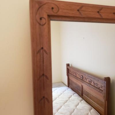 TG Buckley Three Drawer Dresser and Mirror (BGB-KD)