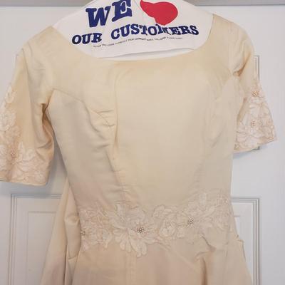 Vintage Handmade Wedding Dress (BGB-KD)