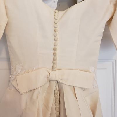 Vintage Handmade Wedding Dress (BGB-KD)
