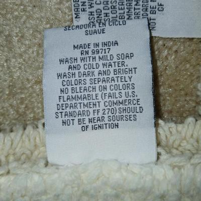 Five-piece bathroom rug set great condition!