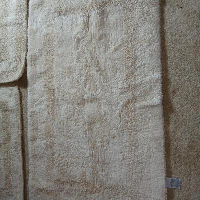 Five-piece bathroom rug set great condition!