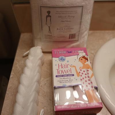 Ultimate Luxury fine bath Hotel collection Bath Sarong with hair towel and a nylon bath scrubby