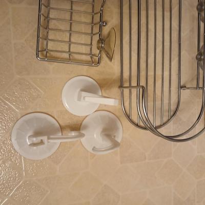 Single basket organizer with chrome bathtub organizers and hooks