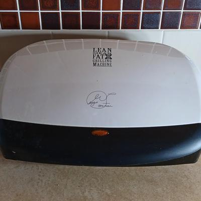 Lean Mean Fat Grilling Machine with cooking thermometer George Foreman