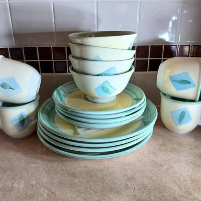 Pier 1 dinnerware set, pieces with leaf design