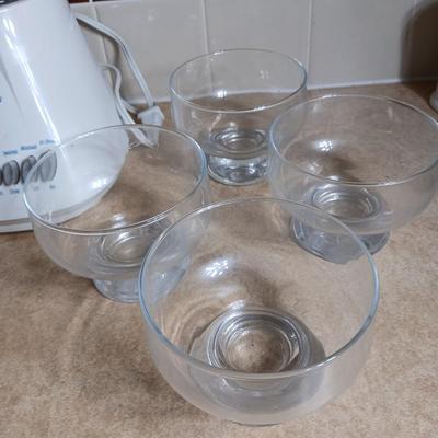 Nice Hamilton Beach 12 speed wave action blender with cups for your shakes and smoothies