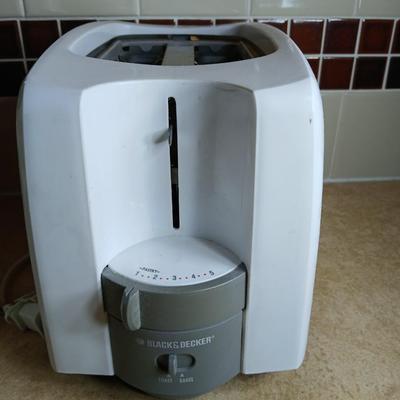 Small kitchen appliances Black and decker toast - it - all toaster and Kitchen gourmet can opener with knife sharpener