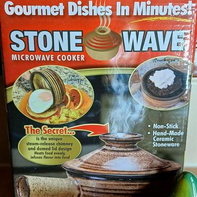 Ceramic Jalapeno pepper salt & pepper shakers and dish with stone wave microwavable soup bowl and small Mexico cloth