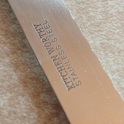 Kitchen Worthy stainless steel Knife set with two cutting boards