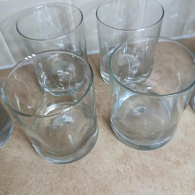 Set of 12 drinking glasses 4 each size