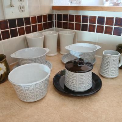 Small stoneware like Kitchen bowls and mugs with neat design