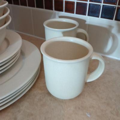 Libbey off white stoneware like dinnerware dishes set 16 pieces