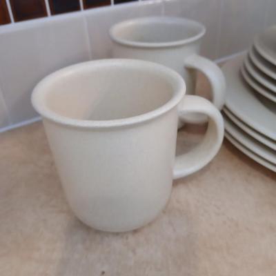 Libbey off white stoneware like dinnerware dishes set 16 pieces