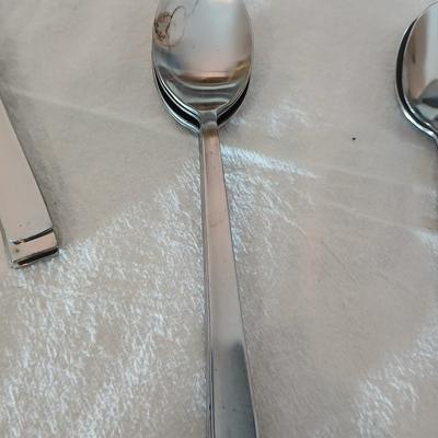Nice Home stainless steel flatware set silverware 37 total