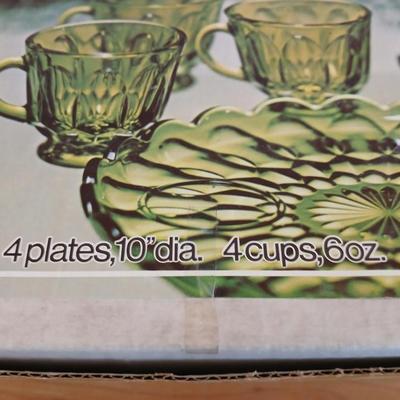 Vintage Fairfield green glass snack set new in box!