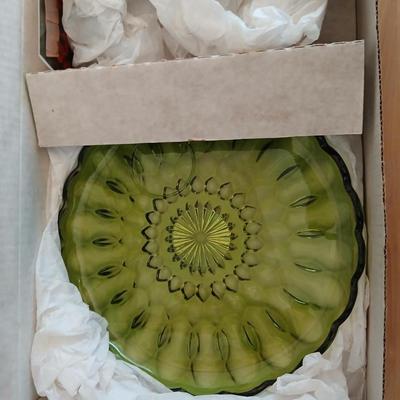 Vintage Fairfield green glass snack set new in box!